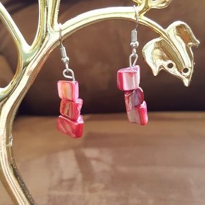 Red stone dangle earrings
